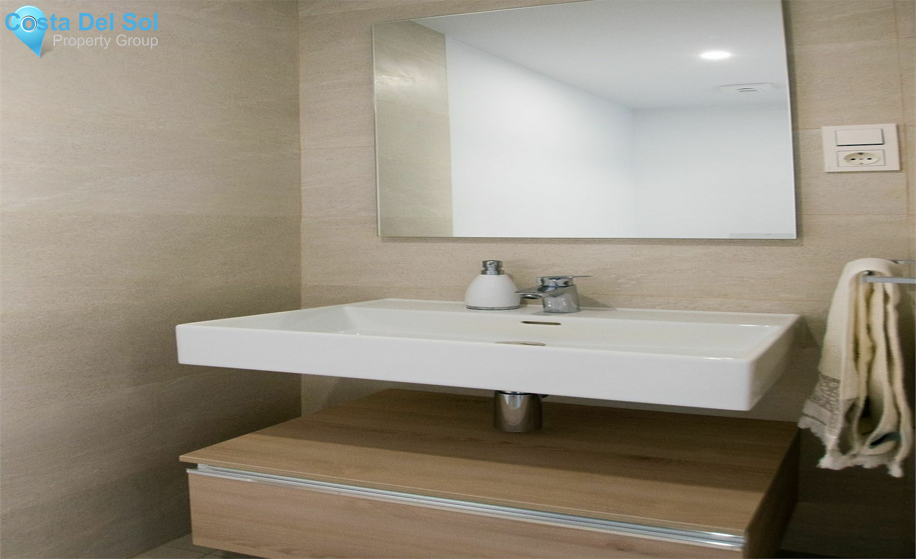 Middle Floor Apartment in Estepona-1441887