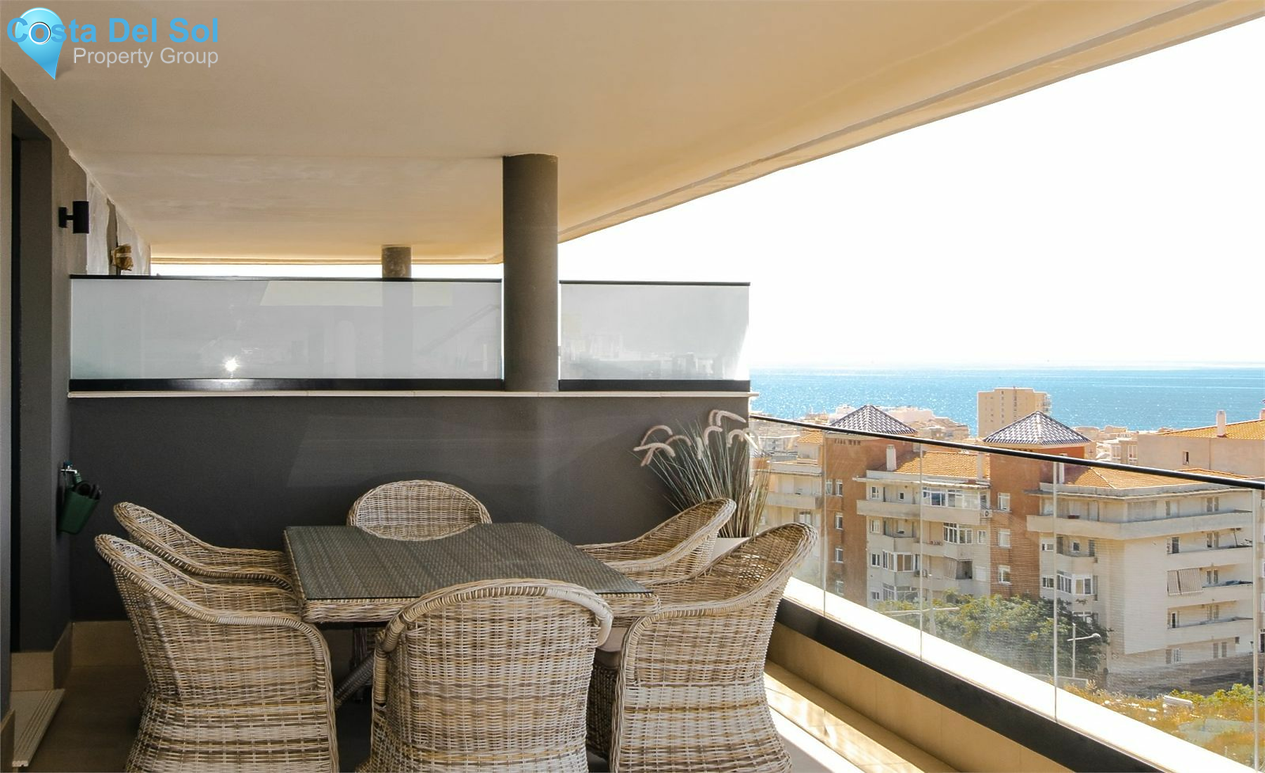 Middle Floor Apartment in Estepona-1441888