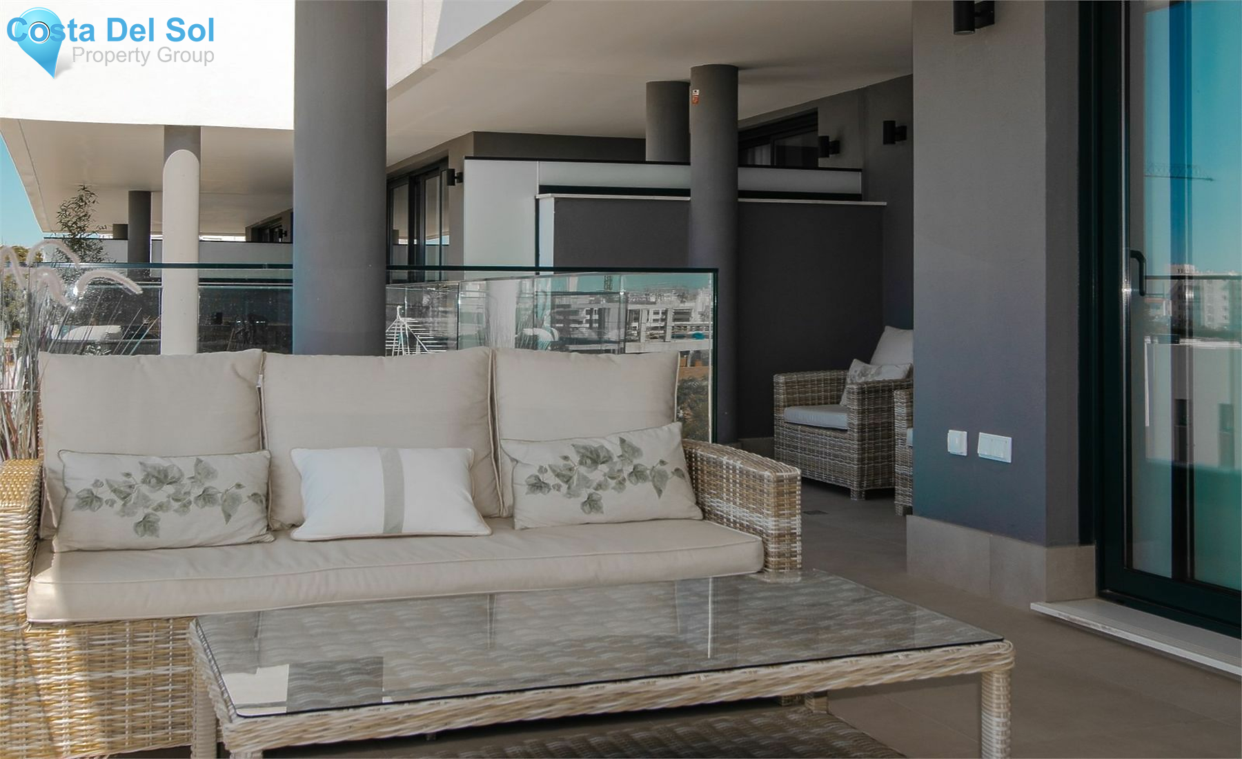 Middle Floor Apartment in Estepona-1441889