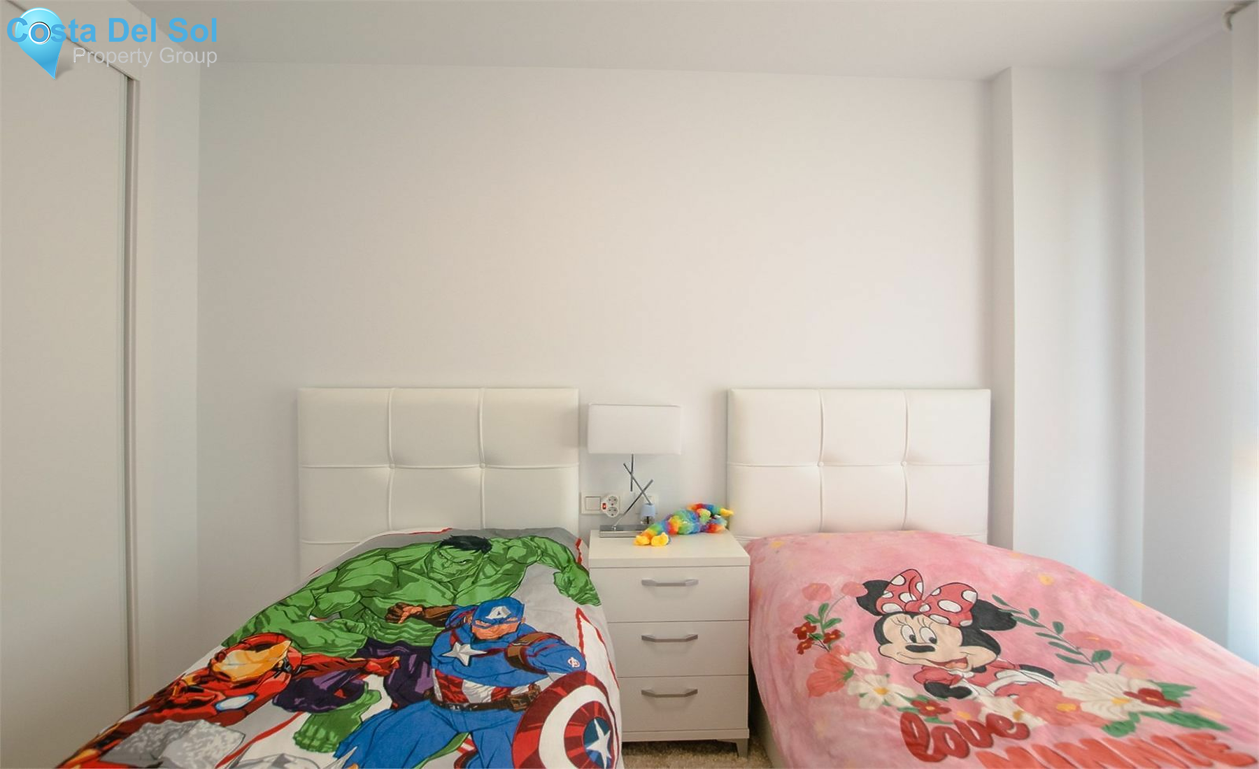 Middle Floor Apartment in Estepona-1441885