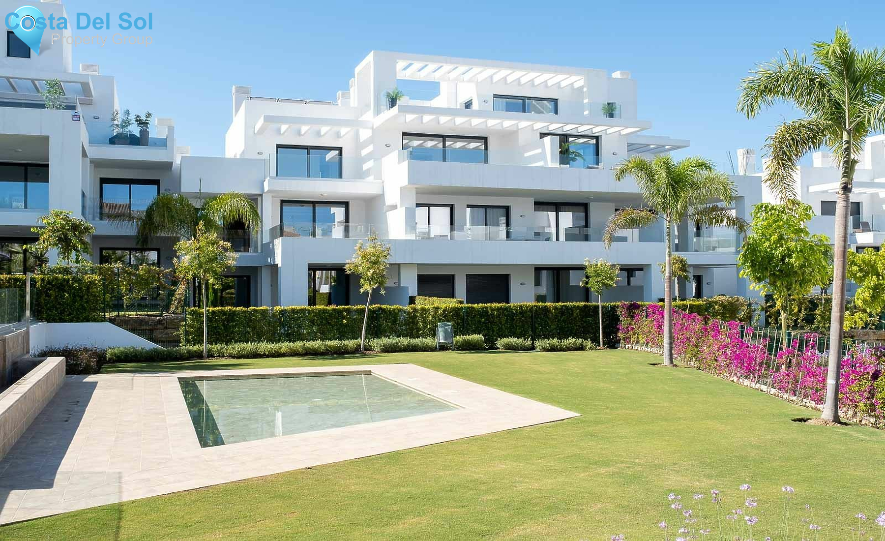 Middle Floor Apartment in Estepona-1445054