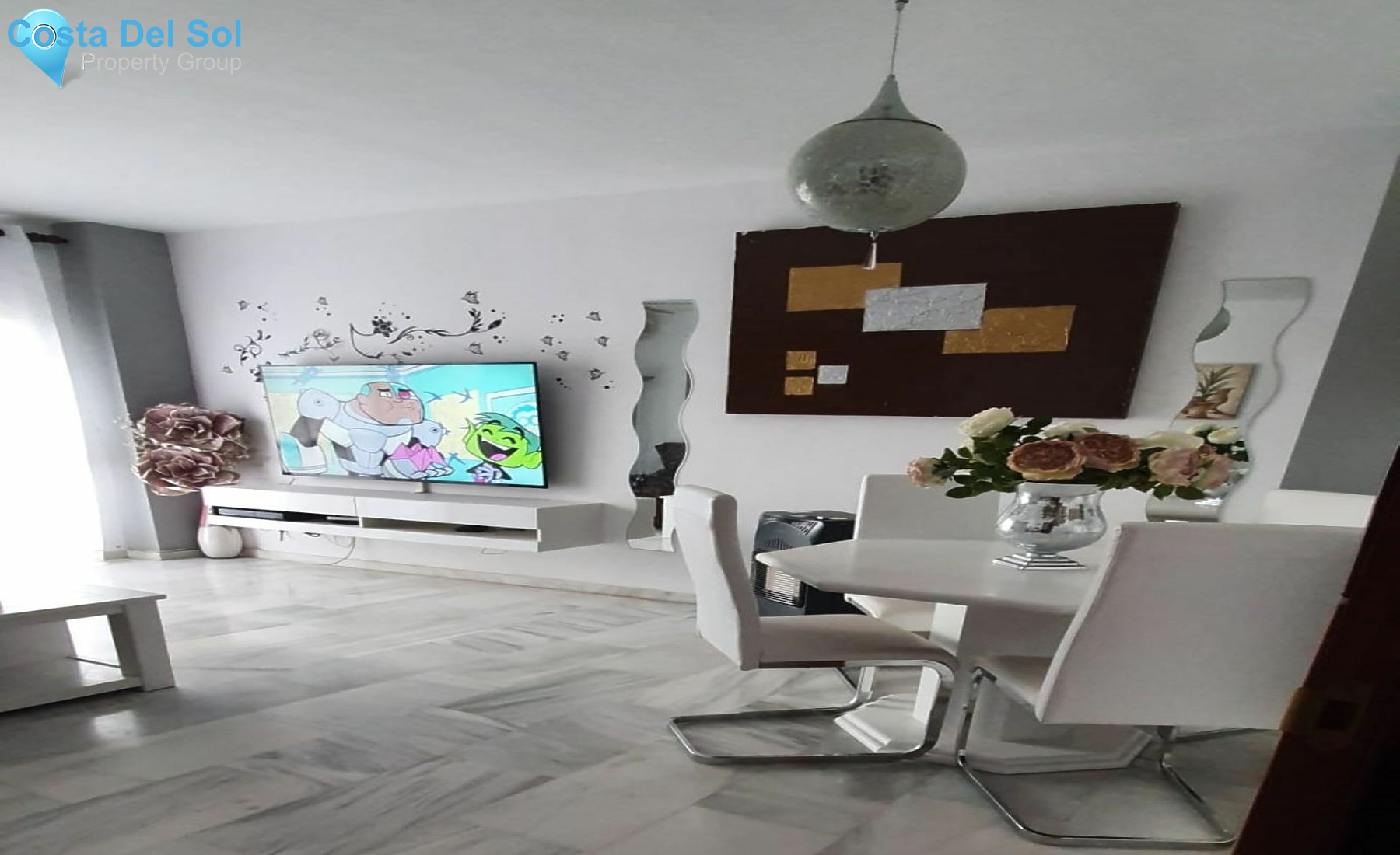 Middle Floor Apartment in Estepona-1467239