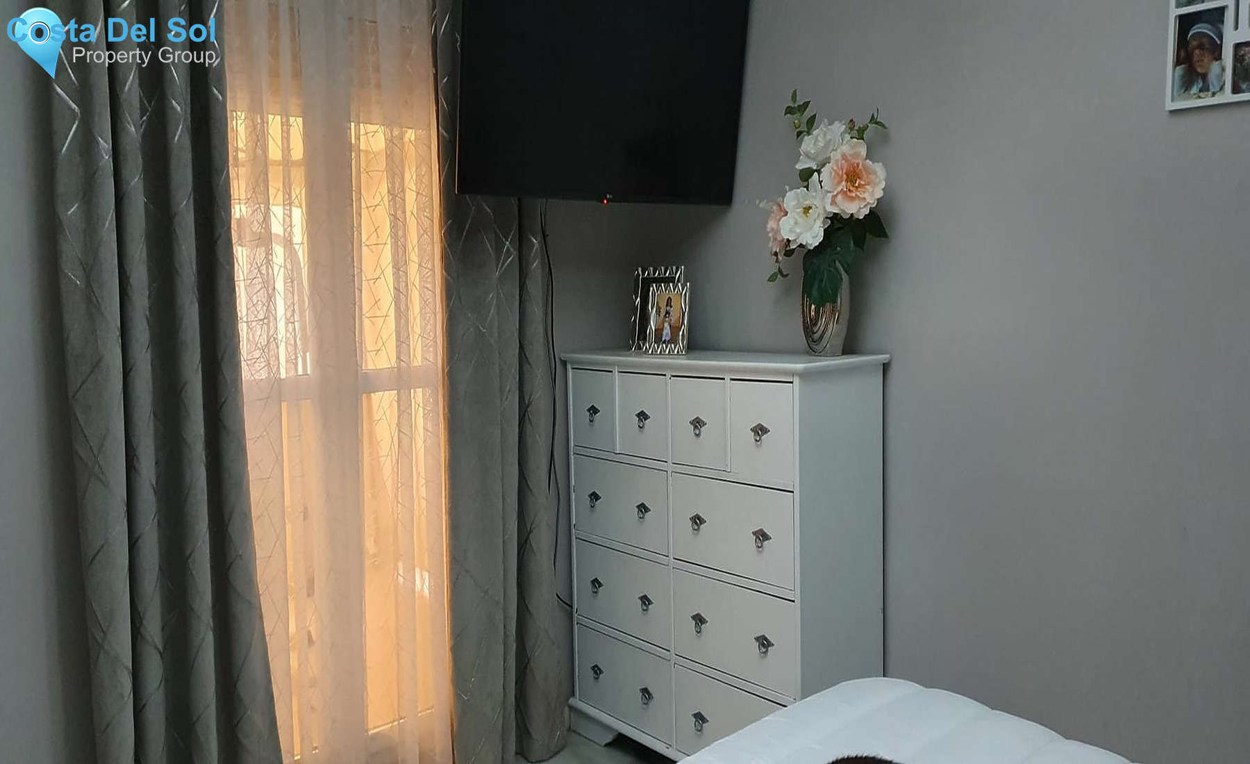 Middle Floor Apartment in Estepona-1467249