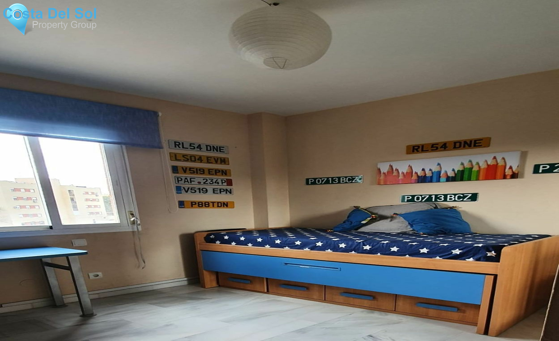 Middle Floor Apartment in Estepona-1467253