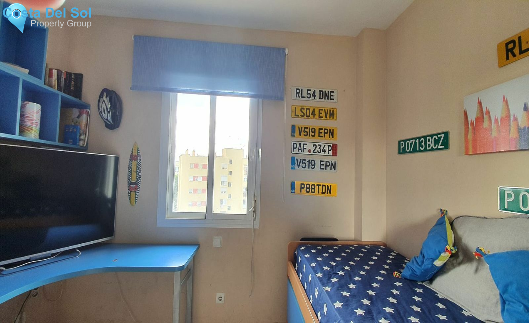 Middle Floor Apartment in Estepona-1467256