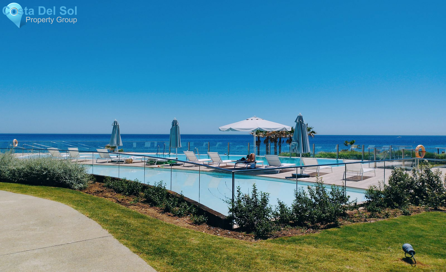 Middle Floor Apartment in Estepona