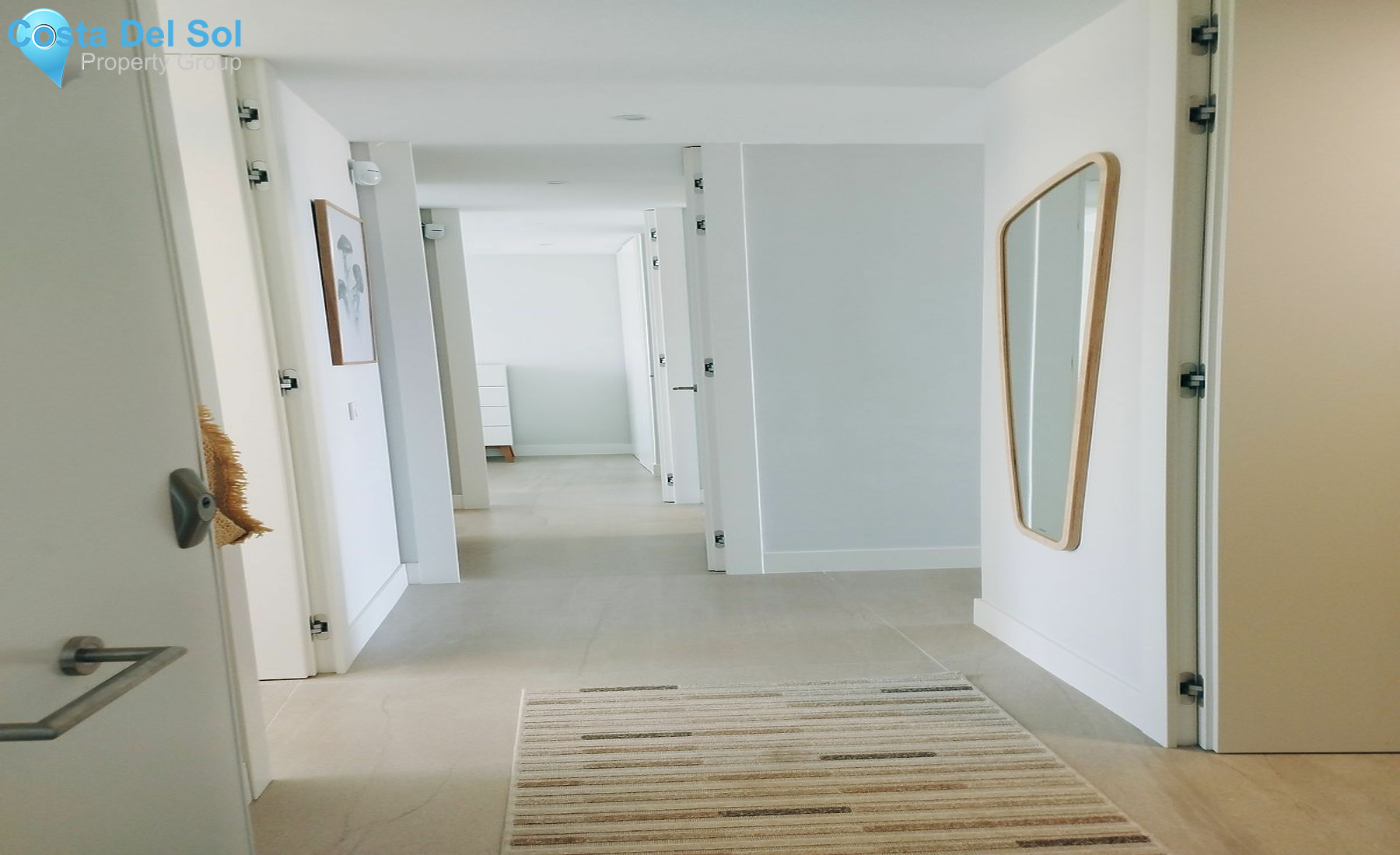 Middle Floor Apartment in Estepona-1470201