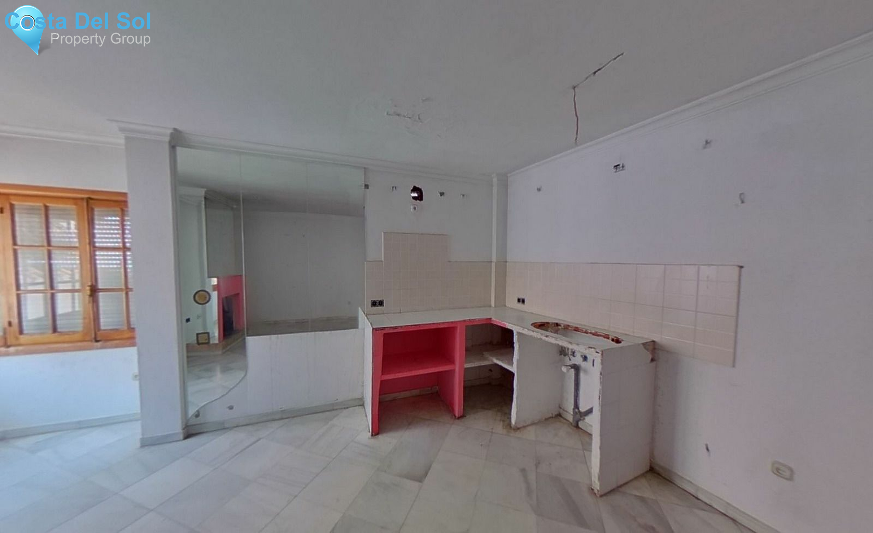 Middle Floor Apartment in Estepona-1473780
