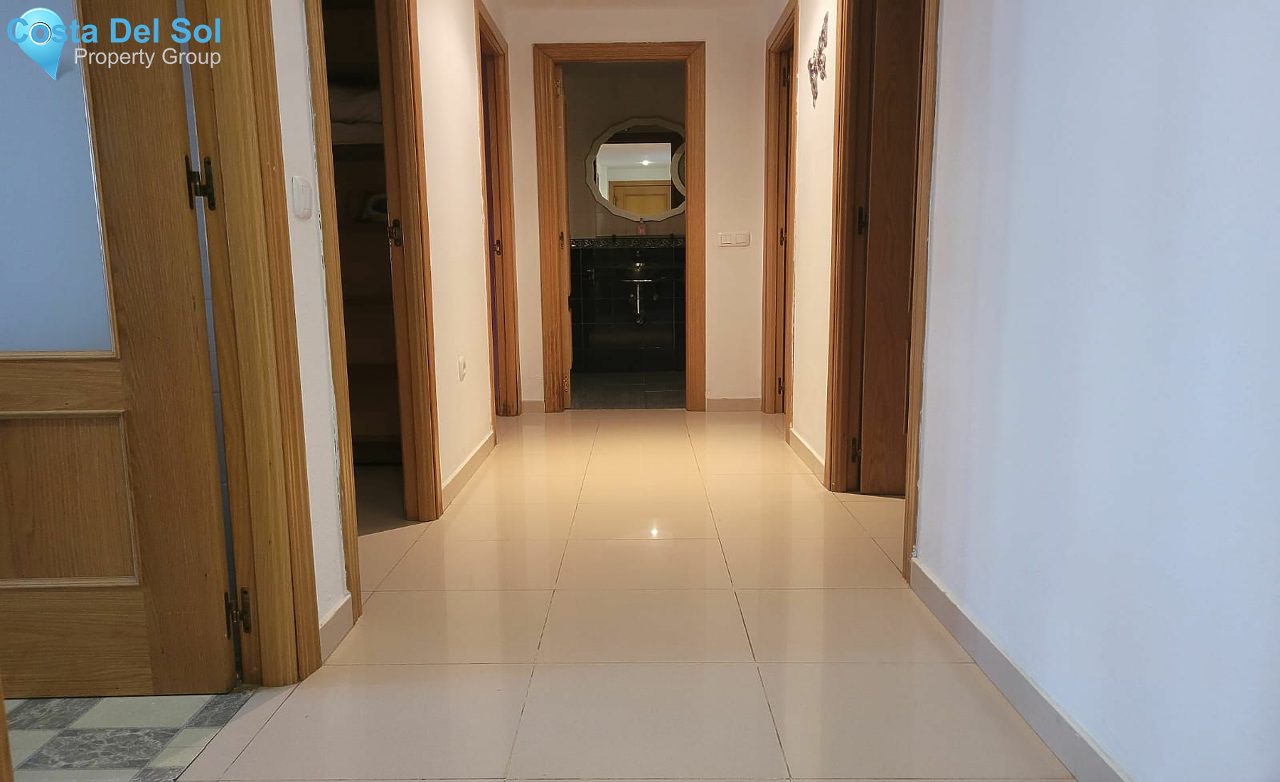 Middle Floor Apartment in Estepona-1474008