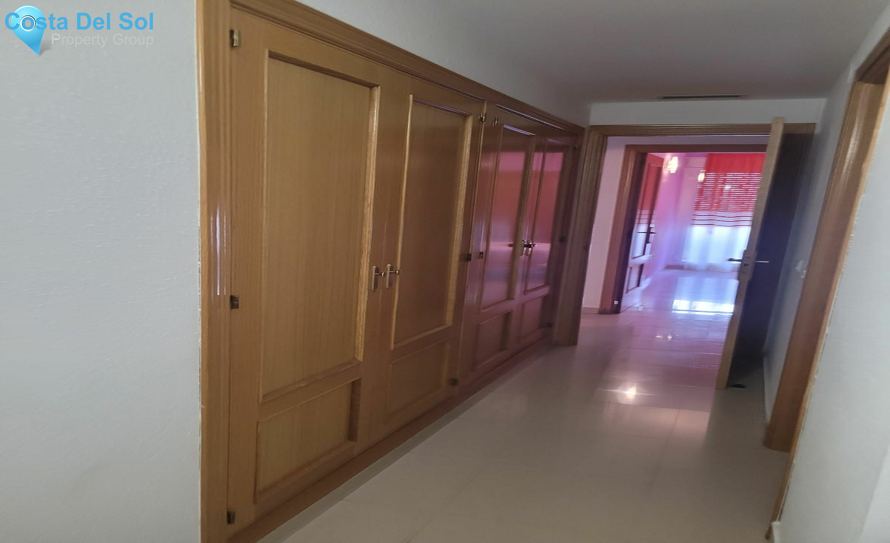 Middle Floor Apartment in Estepona-1474009
