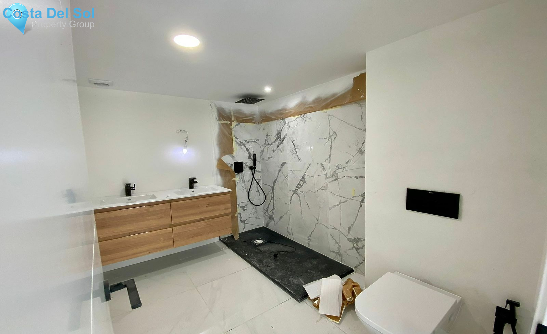 Middle Floor Apartment in Estepona-1474632