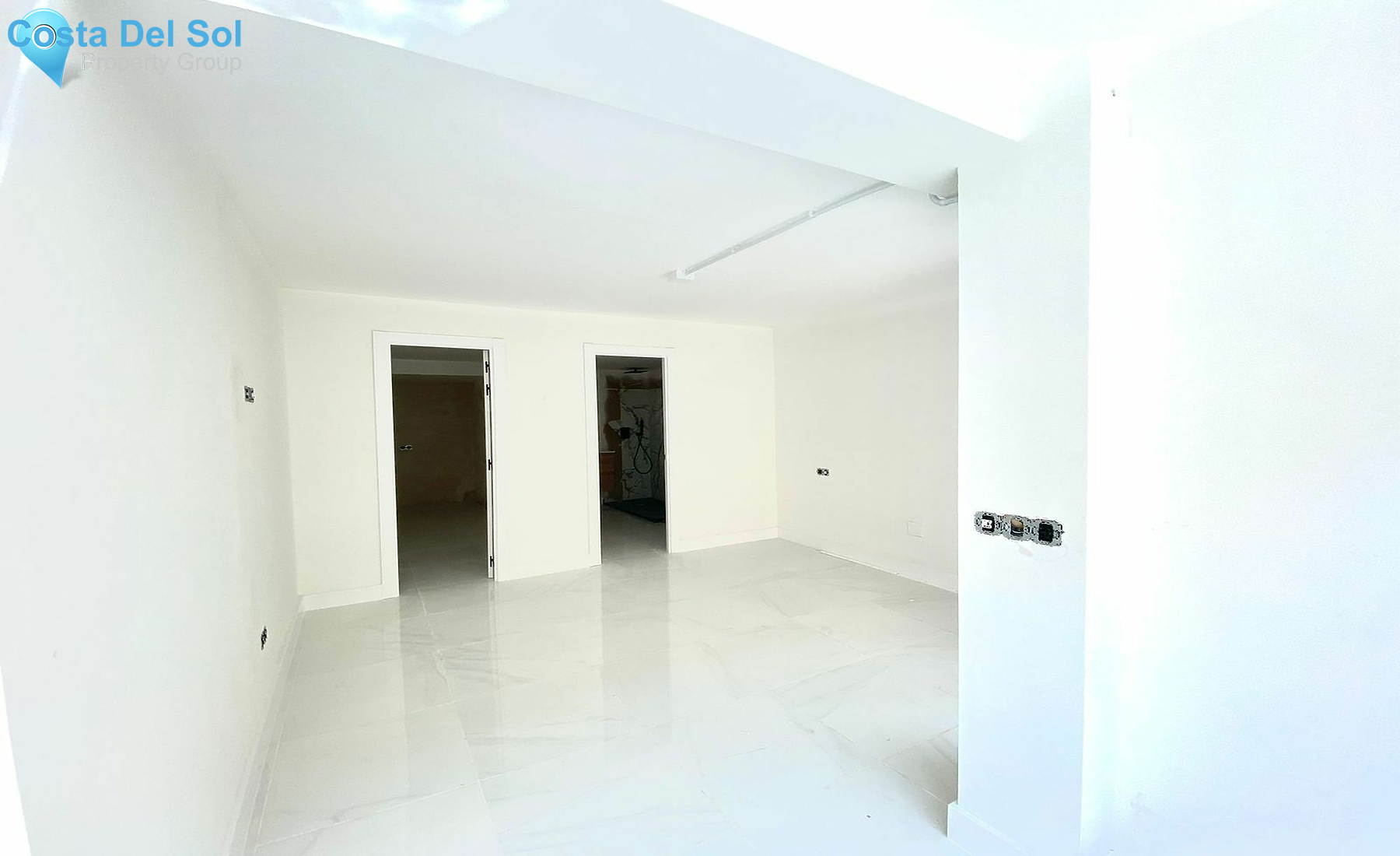 Middle Floor Apartment in Estepona-1474624