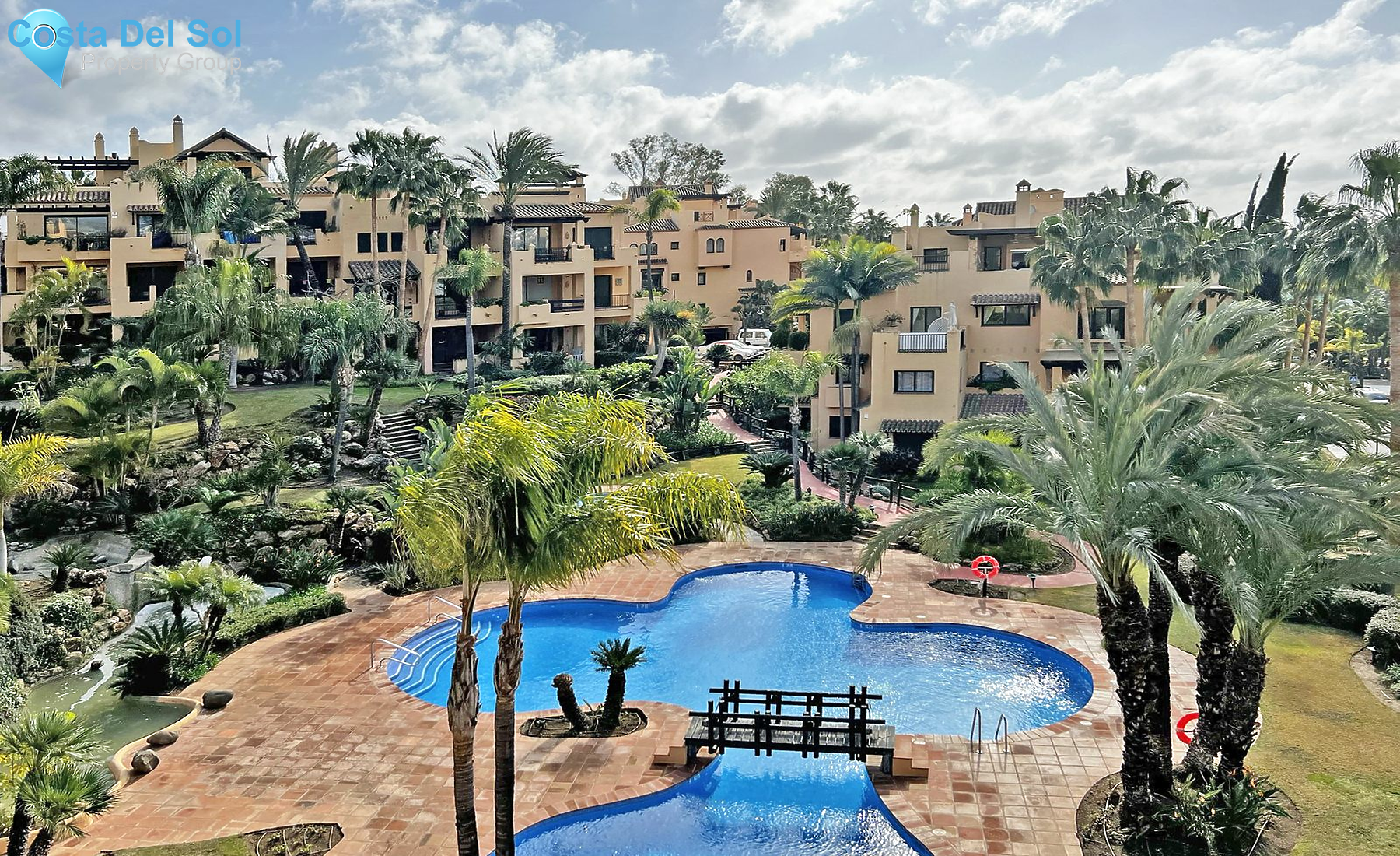 Middle Floor Apartment in Estepona