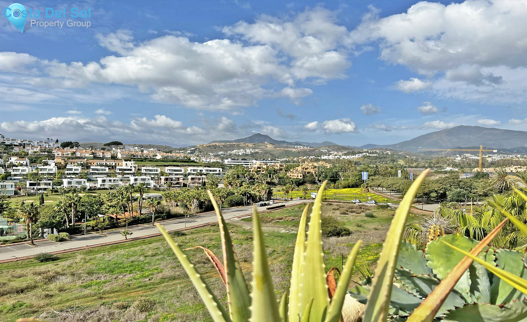 Middle Floor Apartment in Estepona-1474772