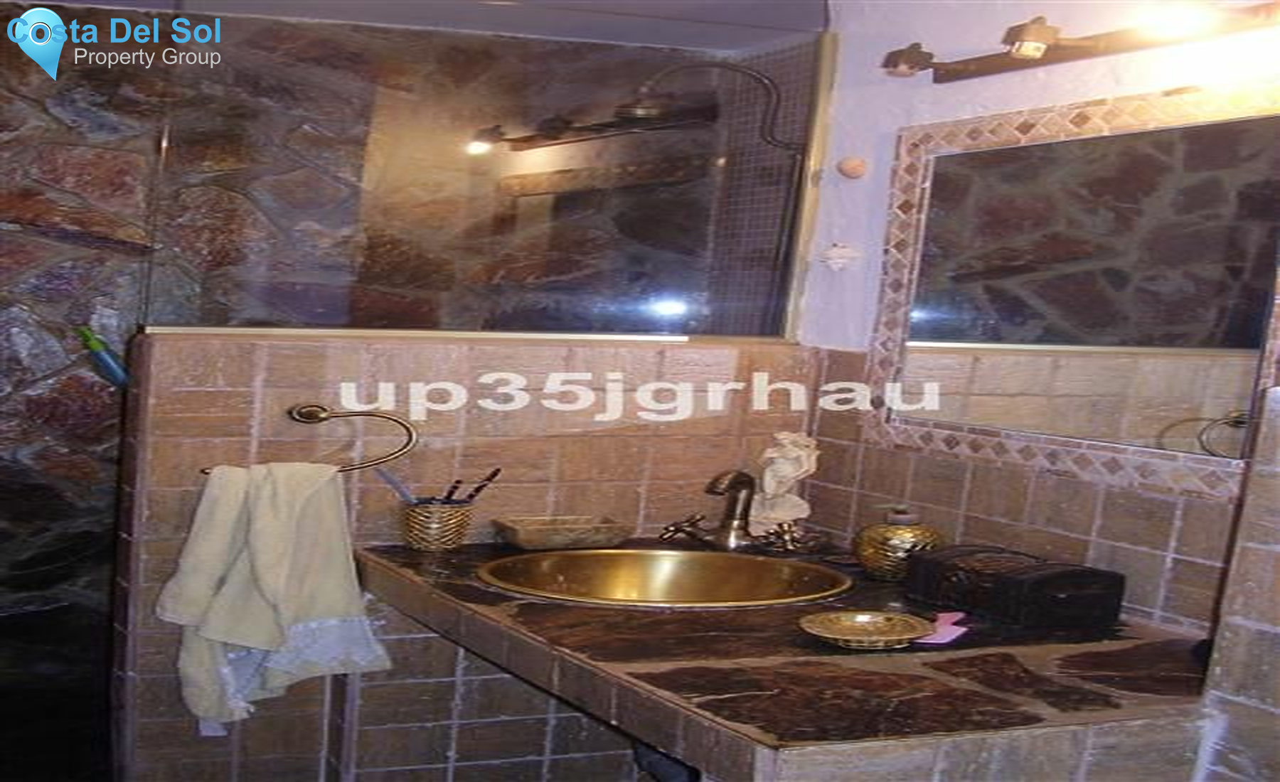 Middle Floor Apartment in Estepona-1475511
