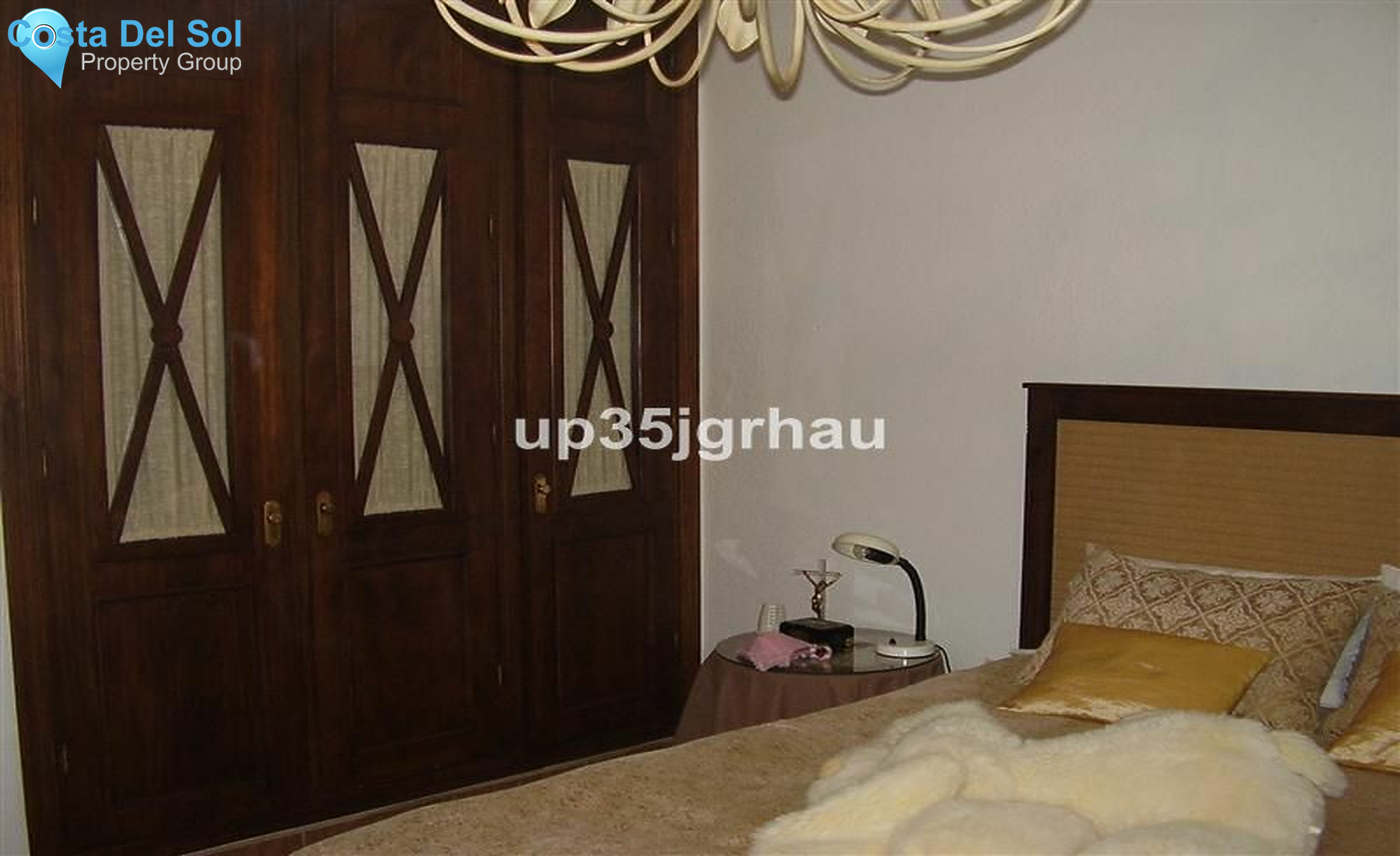 Middle Floor Apartment in Estepona-1475514