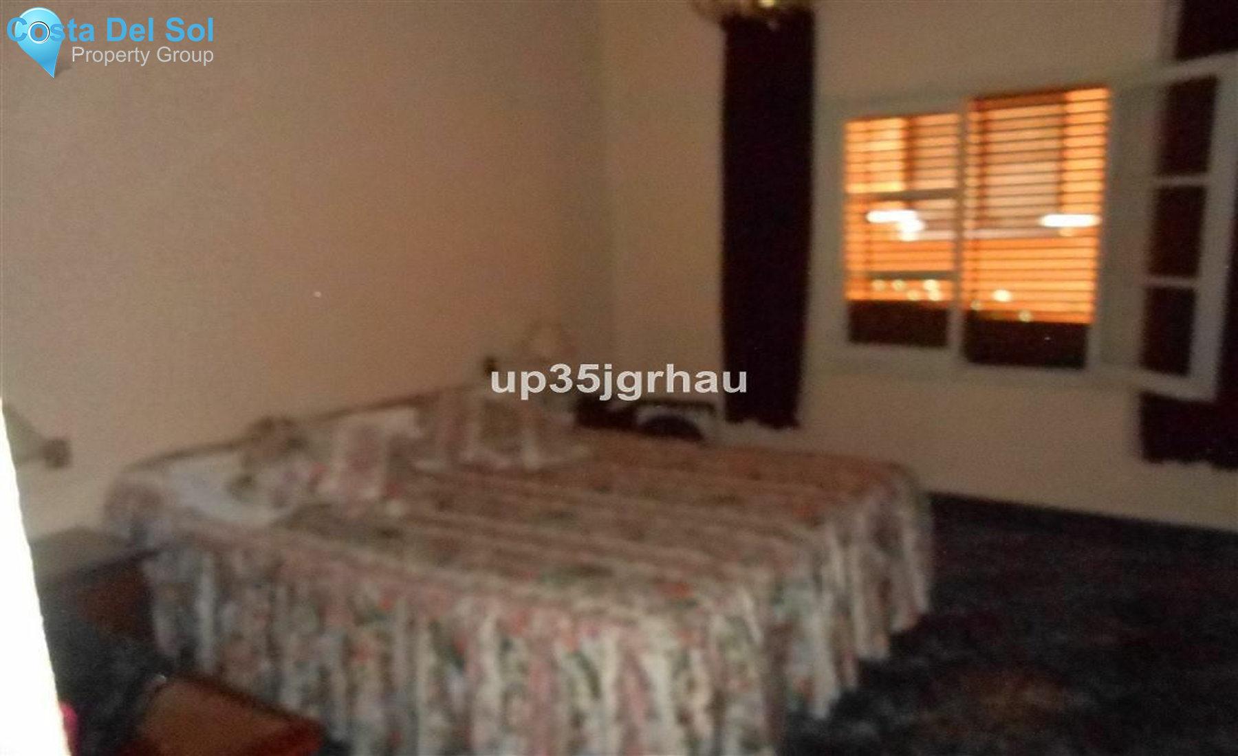 Middle Floor Apartment in Estepona-1475534