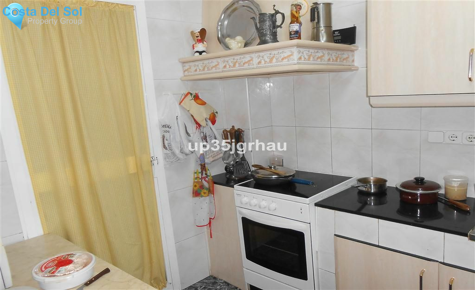 Middle Floor Apartment in Estepona-1475535