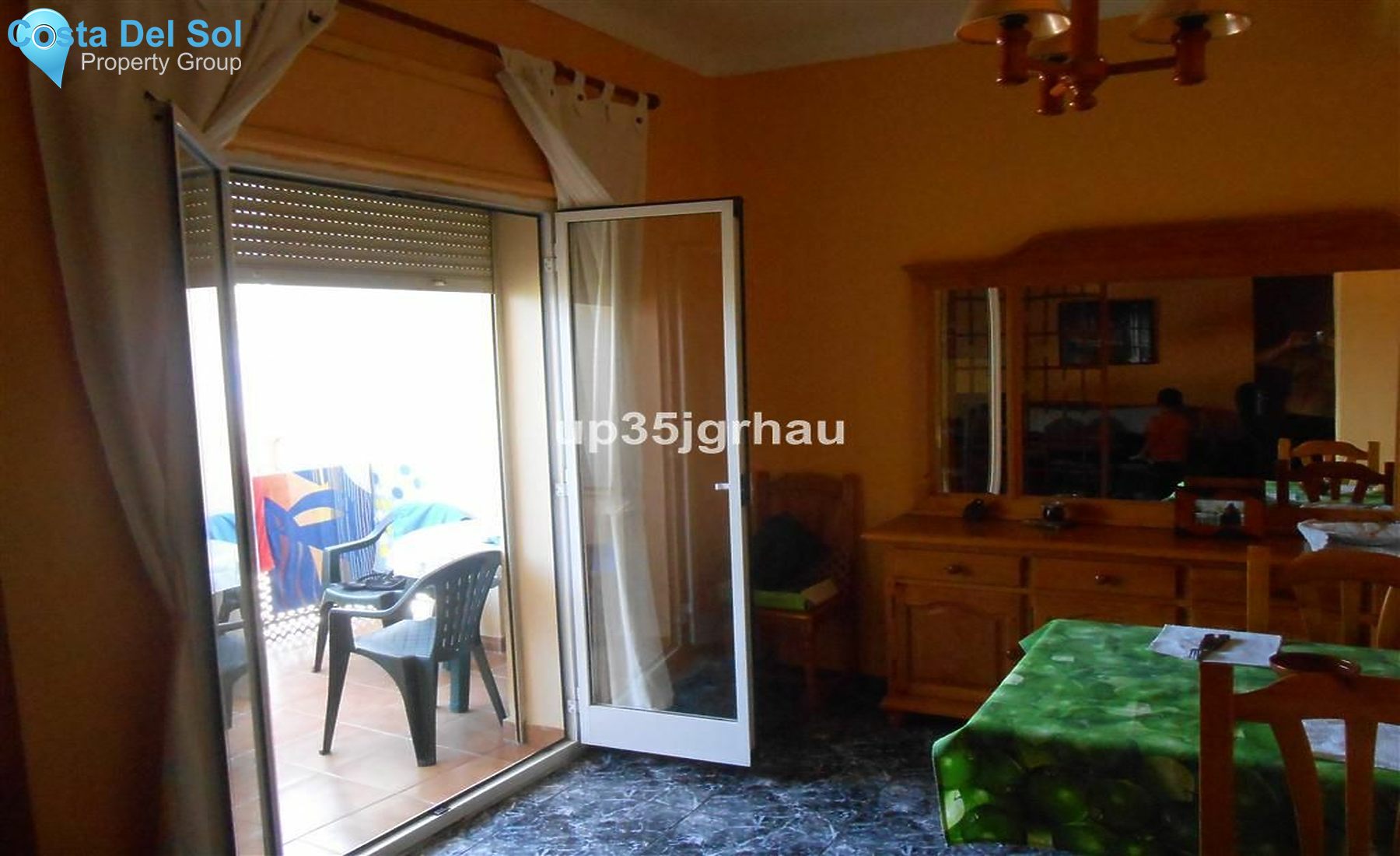 Middle Floor Apartment in Estepona-1475537