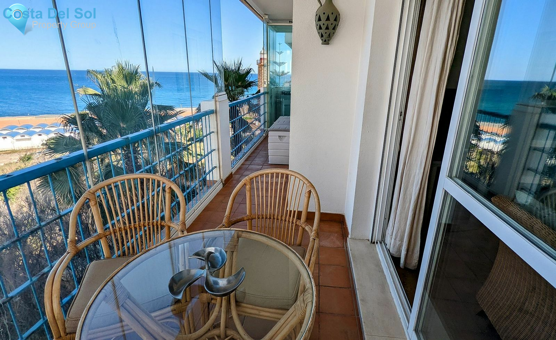 Middle Floor Apartment in Estepona-1488051