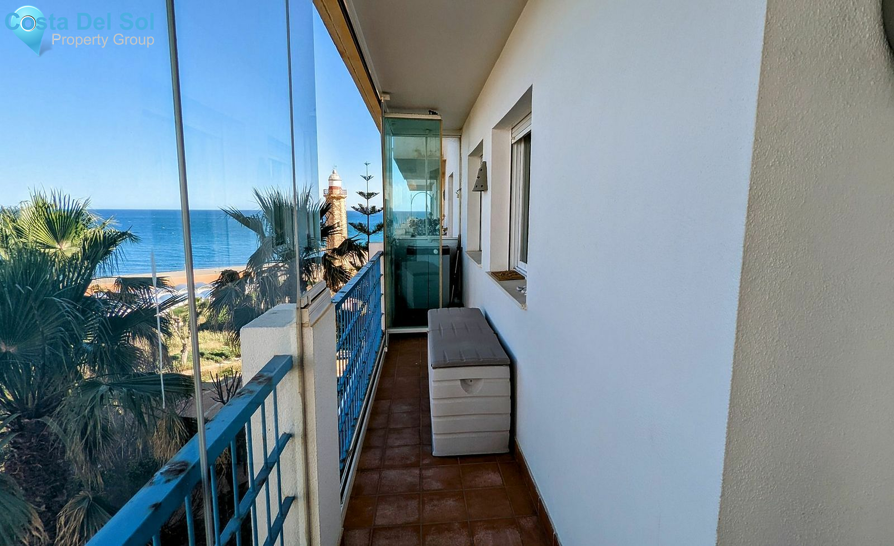Middle Floor Apartment in Estepona-1488052