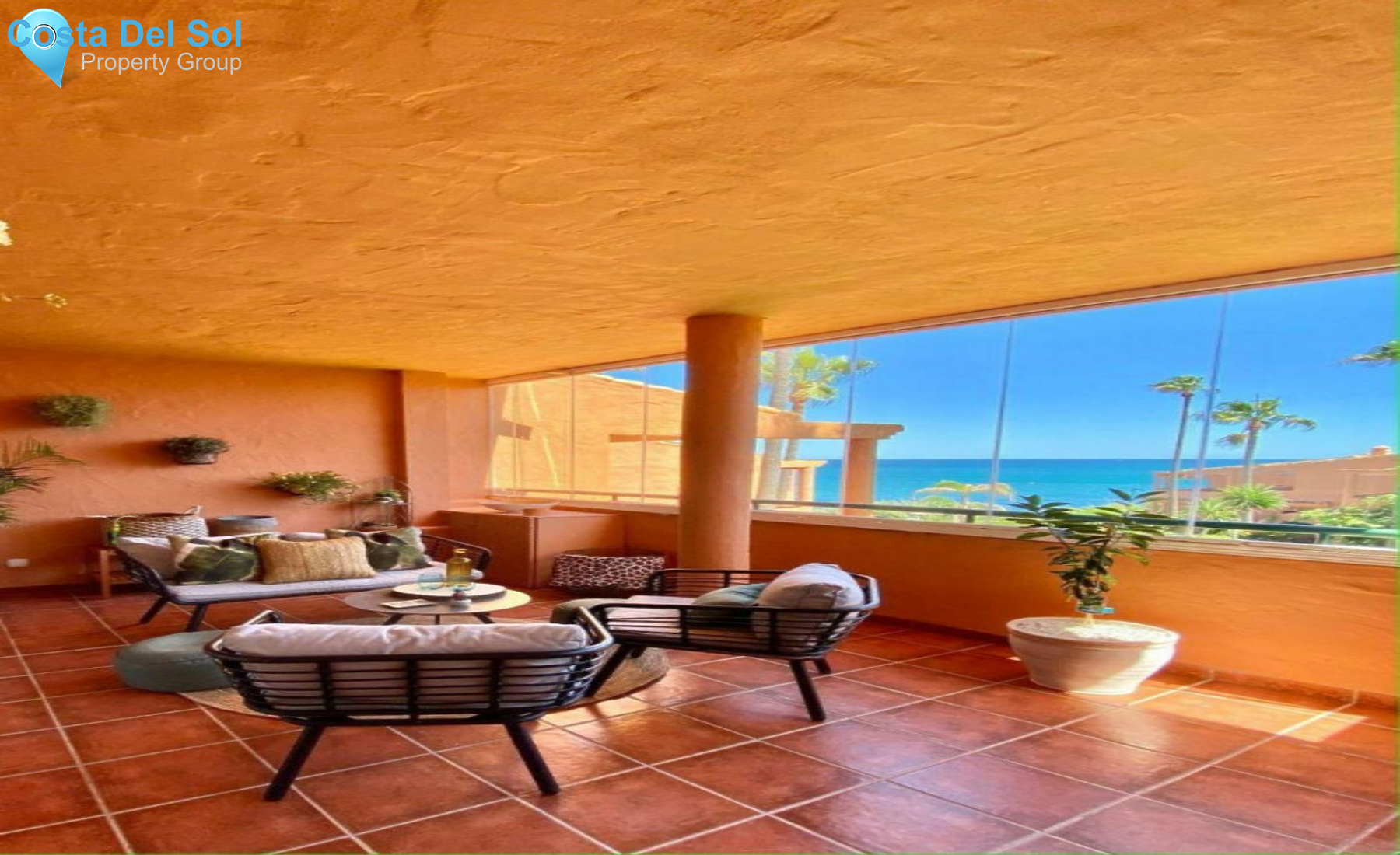 Middle Floor Apartment in Estepona