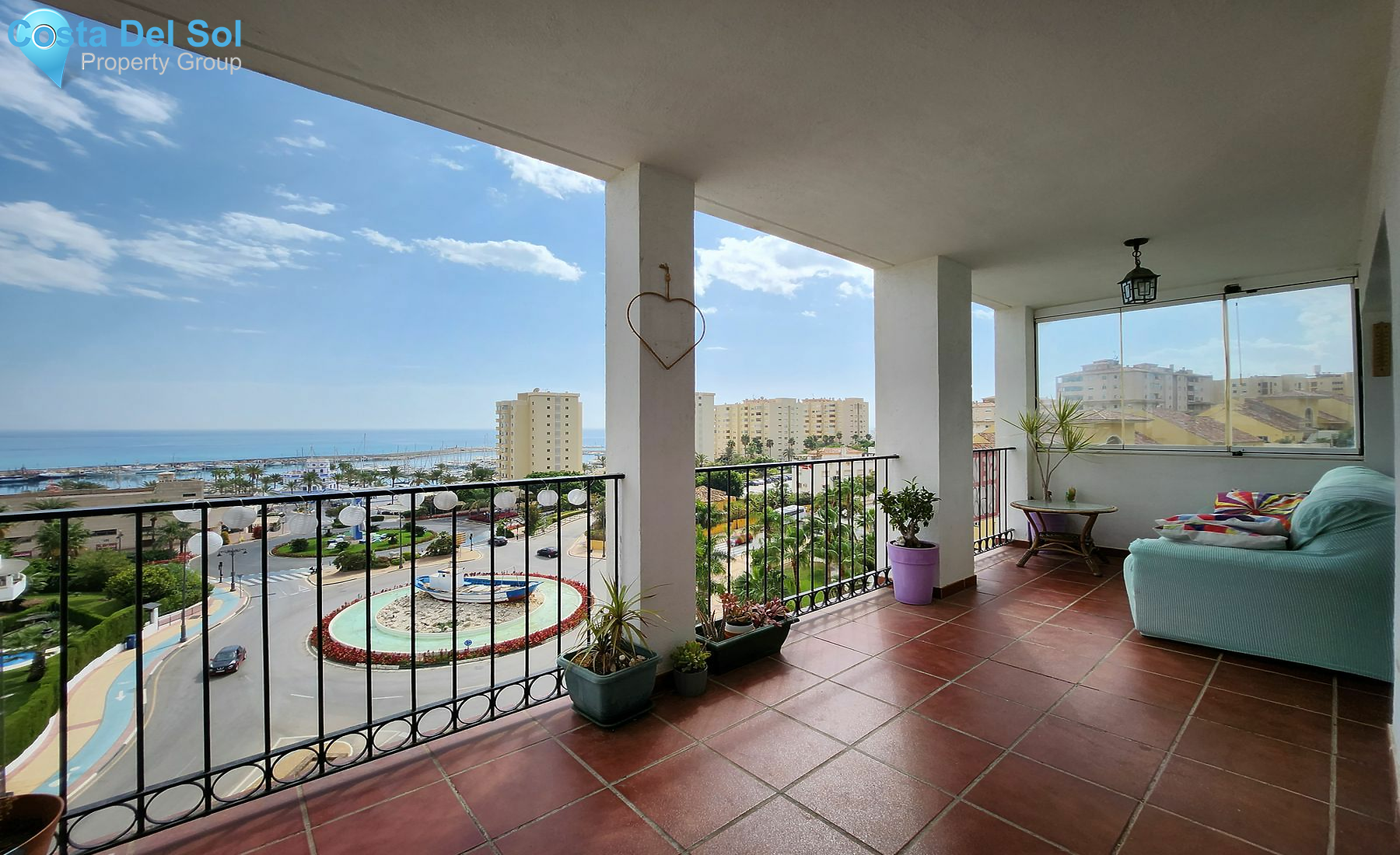 Middle Floor Apartment in Estepona