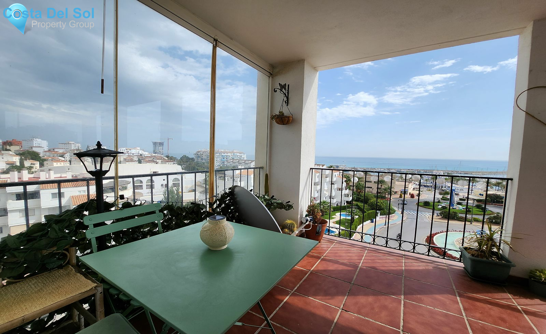 Middle Floor Apartment in Estepona-1519180