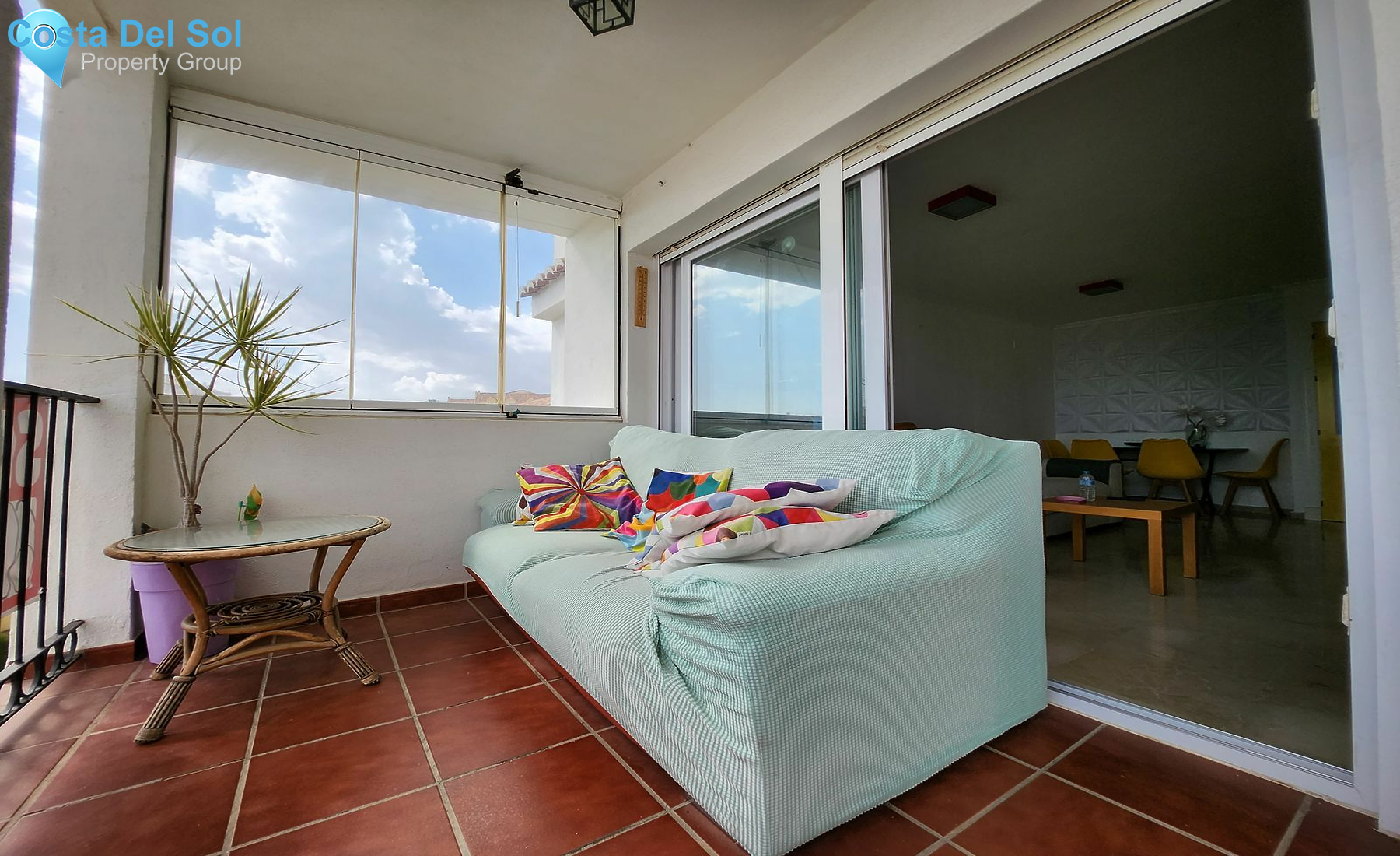 Middle Floor Apartment in Estepona-1519181