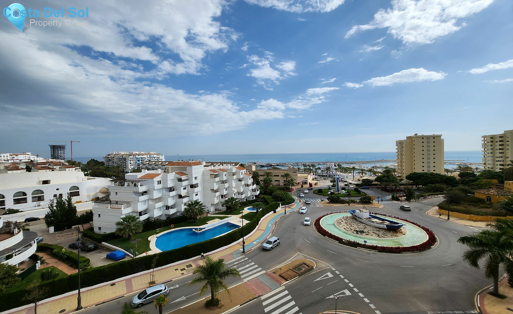 Middle Floor Apartment in Estepona-1519182