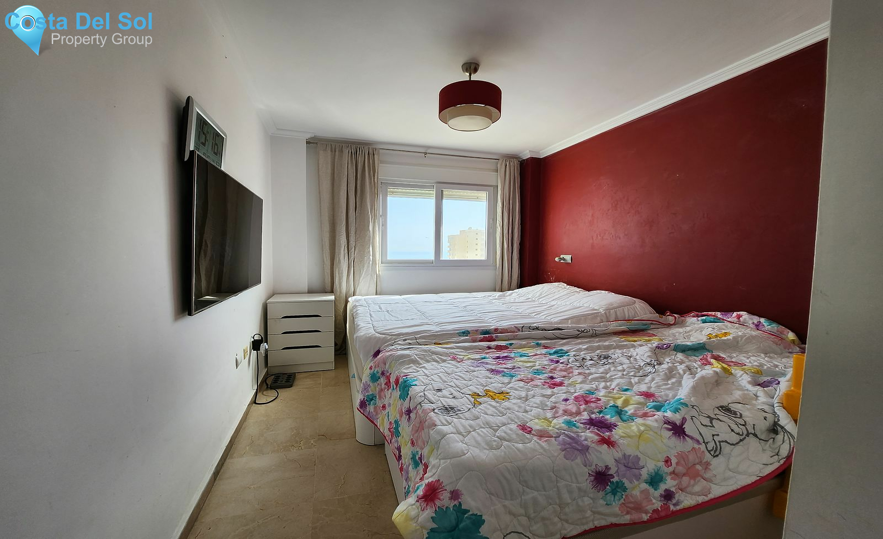 Middle Floor Apartment in Estepona-1519186