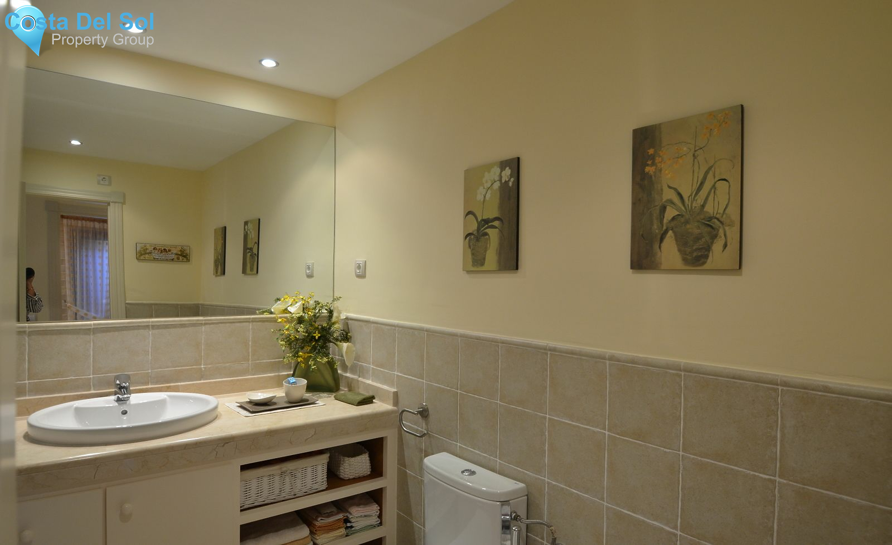 Middle Floor Apartment in Estepona-1521390