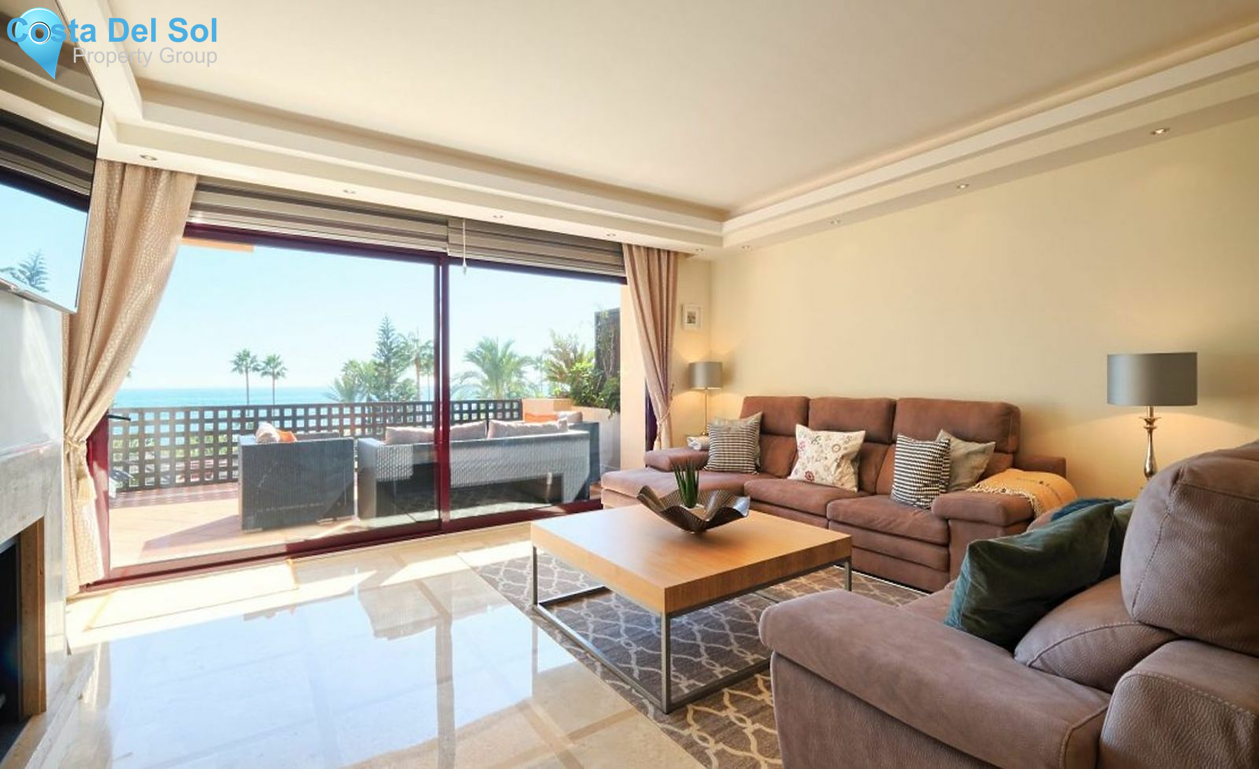 Middle Floor Apartment in Estepona-1529895