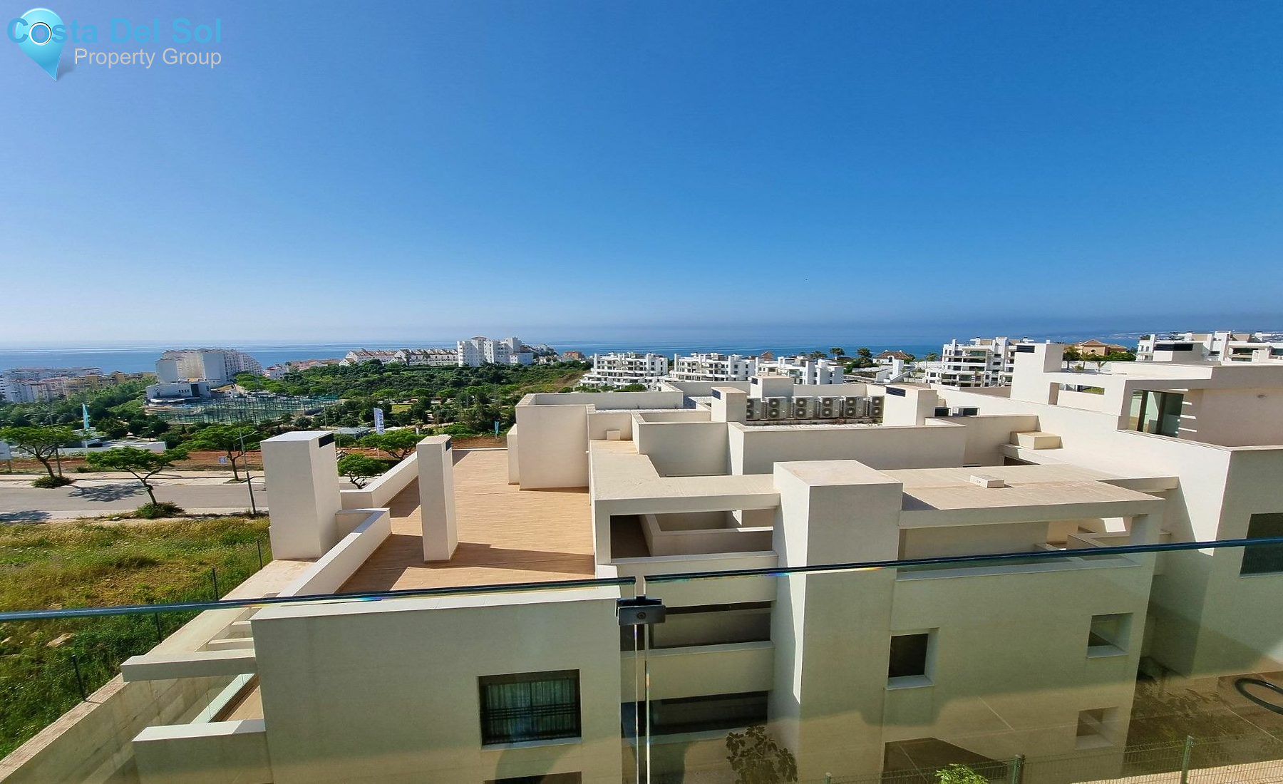 Middle Floor Apartment in Estepona-1533834