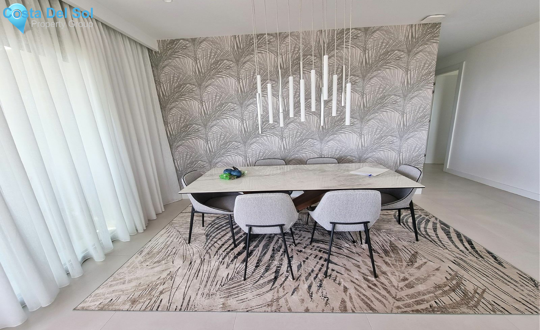 Middle Floor Apartment in Estepona-1533840