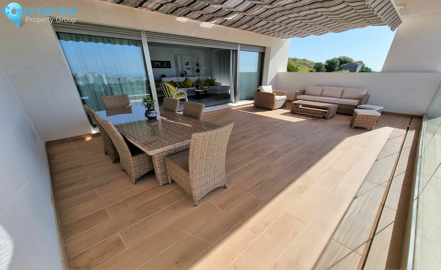 Middle Floor Apartment in Estepona-1533829