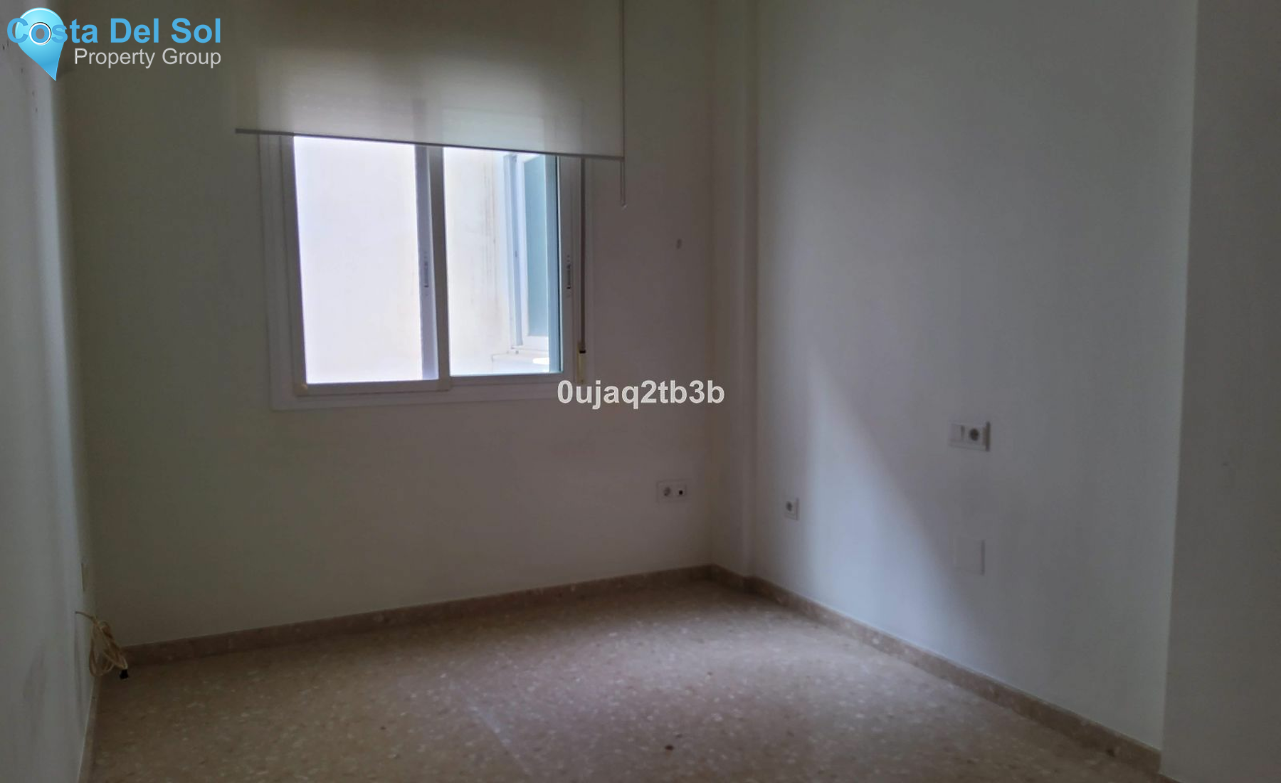 Middle Floor Apartment in Estepona-1545776