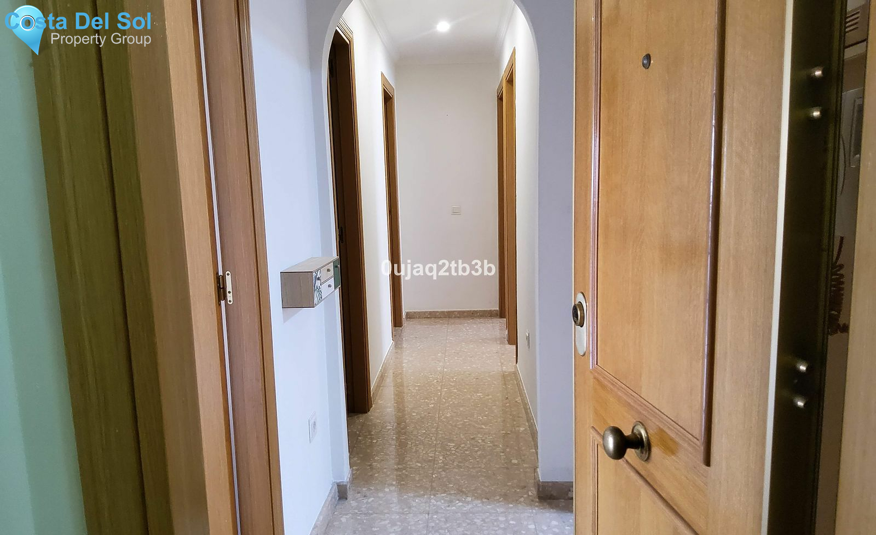 Middle Floor Apartment in Estepona-1545767
