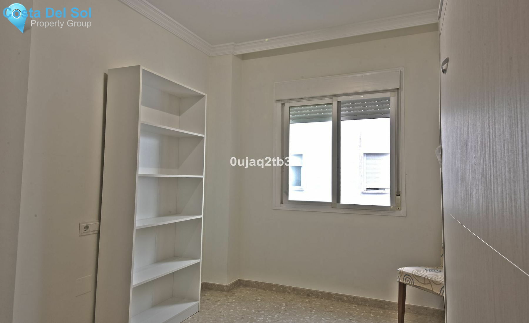 Middle Floor Apartment in Estepona-1545771