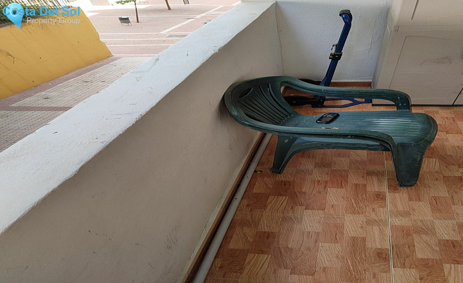 Middle Floor Apartment in Estepona-1554546