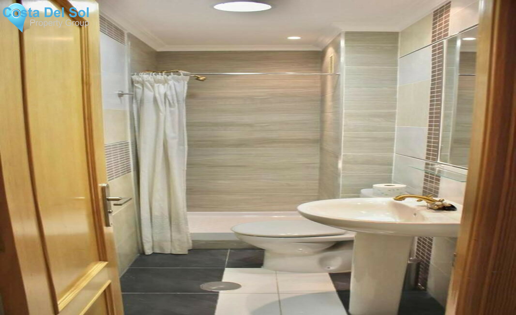 Middle Floor Apartment in Fuengirola-1246829