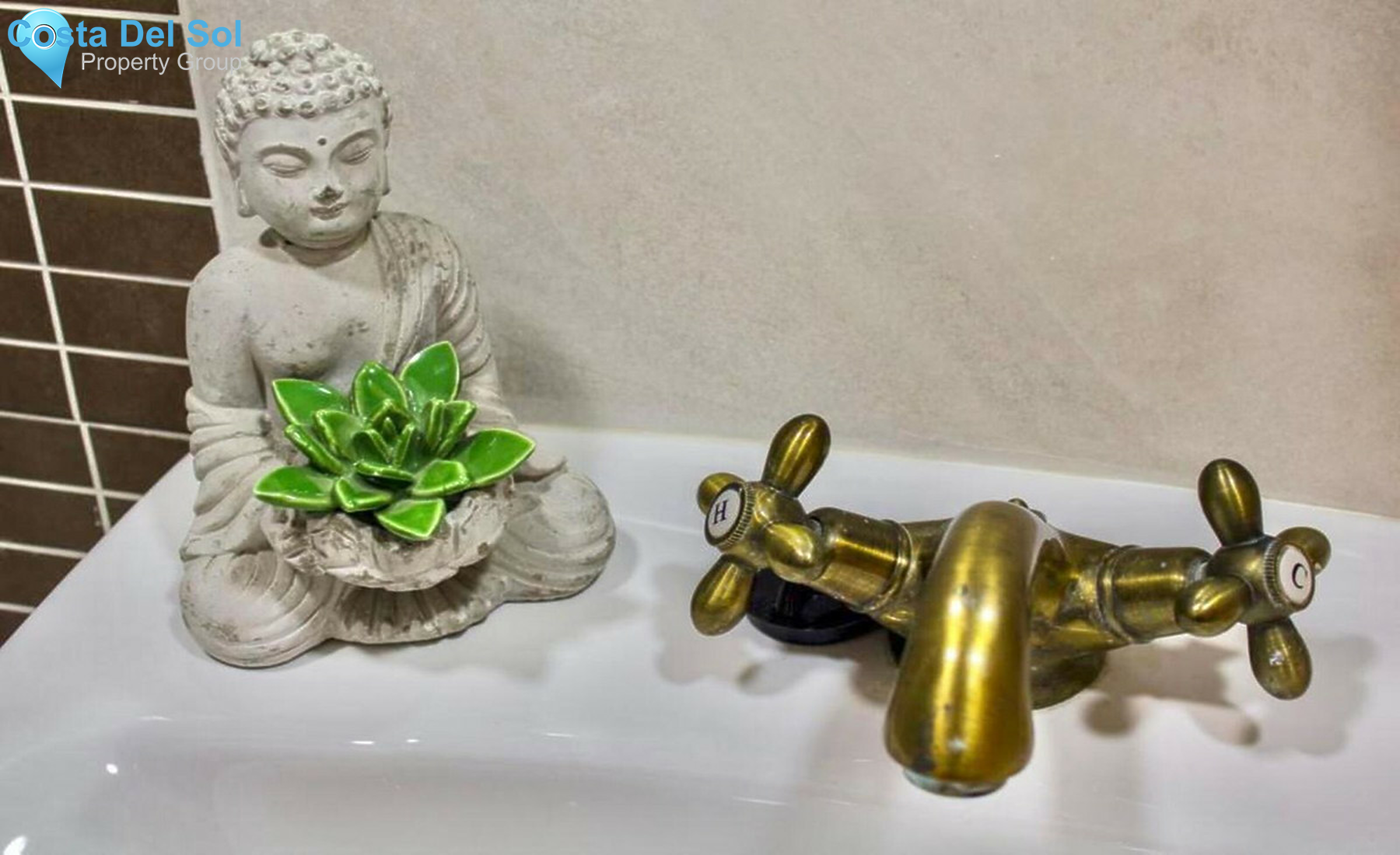 Middle Floor Apartment in Fuengirola-1246831