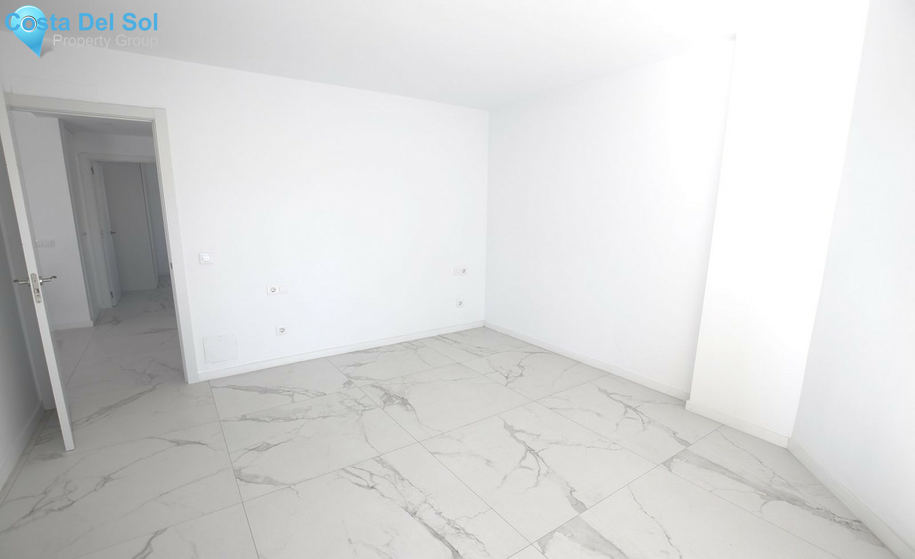 Middle Floor Apartment in Fuengirola-1247844
