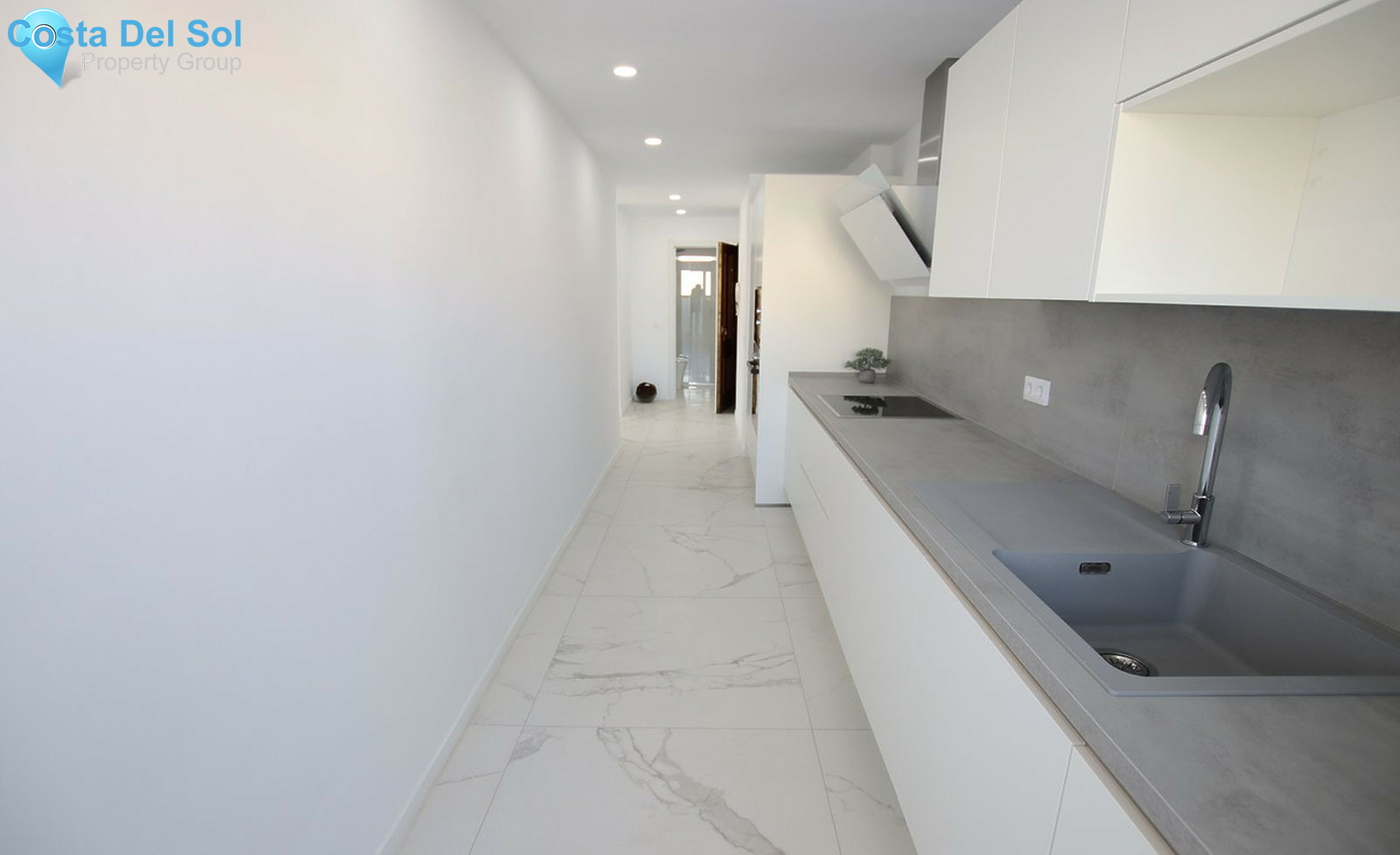 Middle Floor Apartment in Fuengirola-1247827