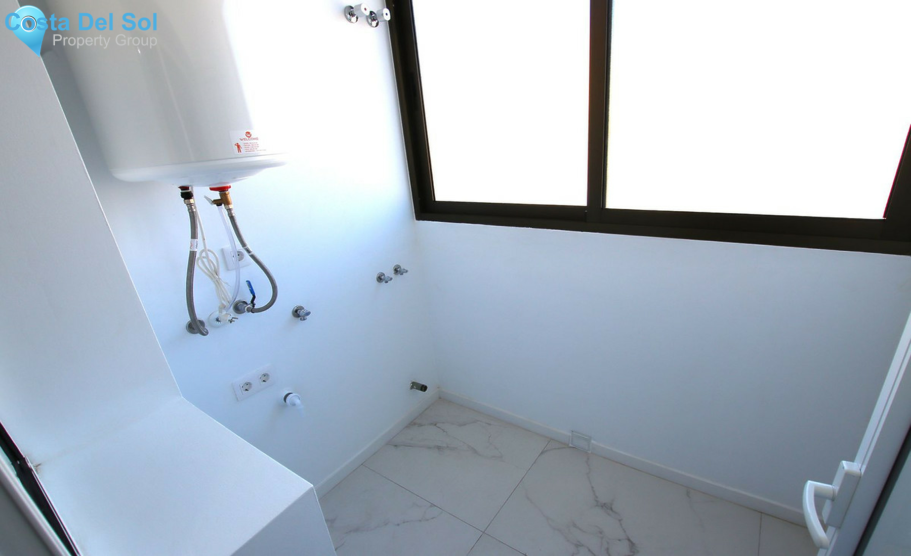 Middle Floor Apartment in Fuengirola-1247833