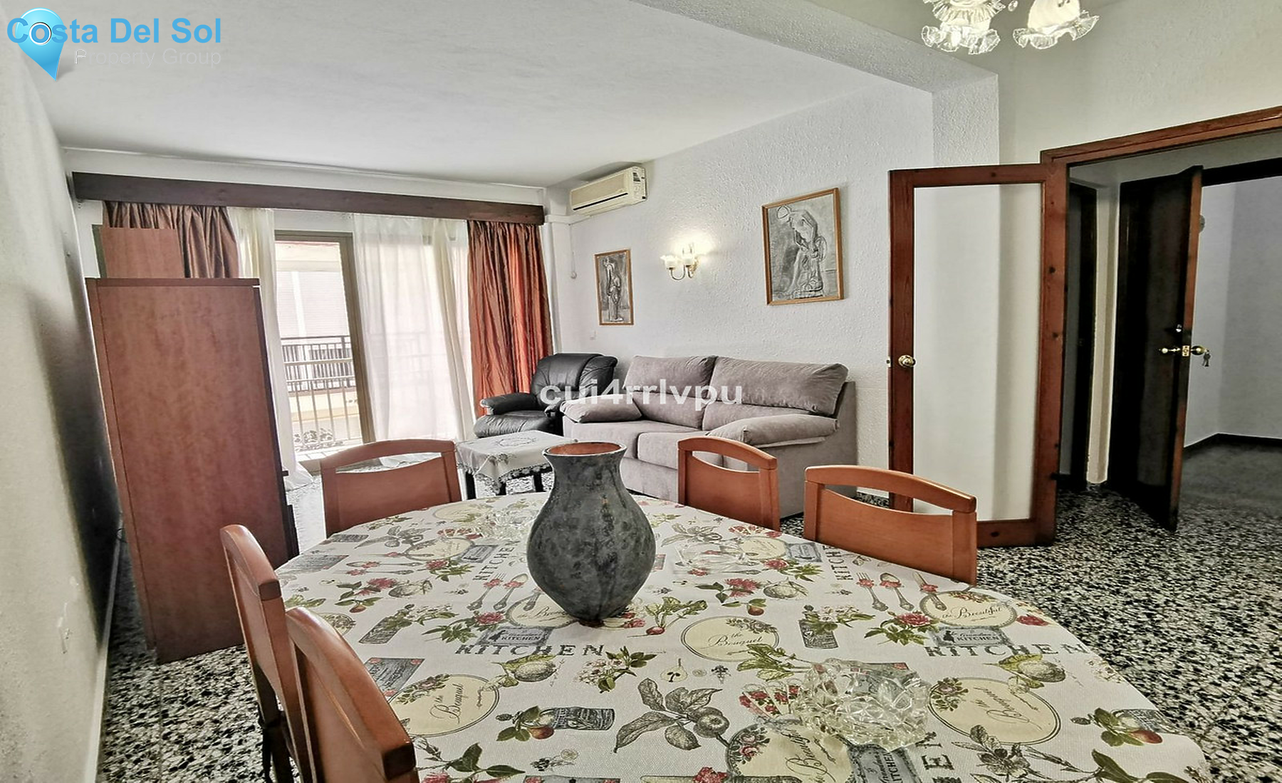 Middle Floor Apartment in Fuengirola-1258075