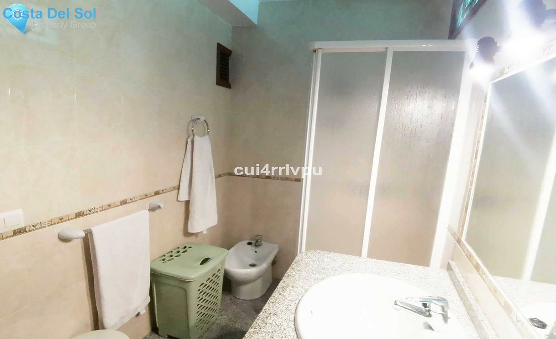 Middle Floor Apartment in Fuengirola-1258078