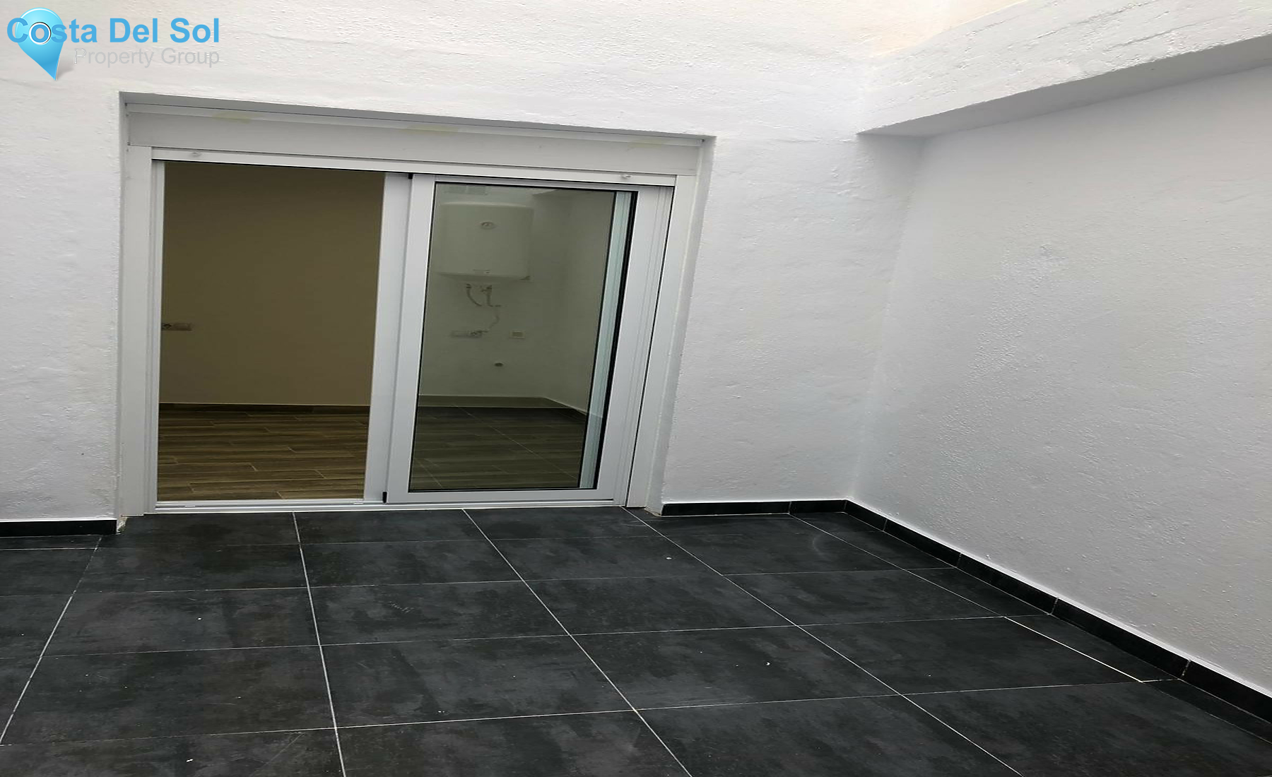Middle Floor Apartment in Fuengirola-1277873