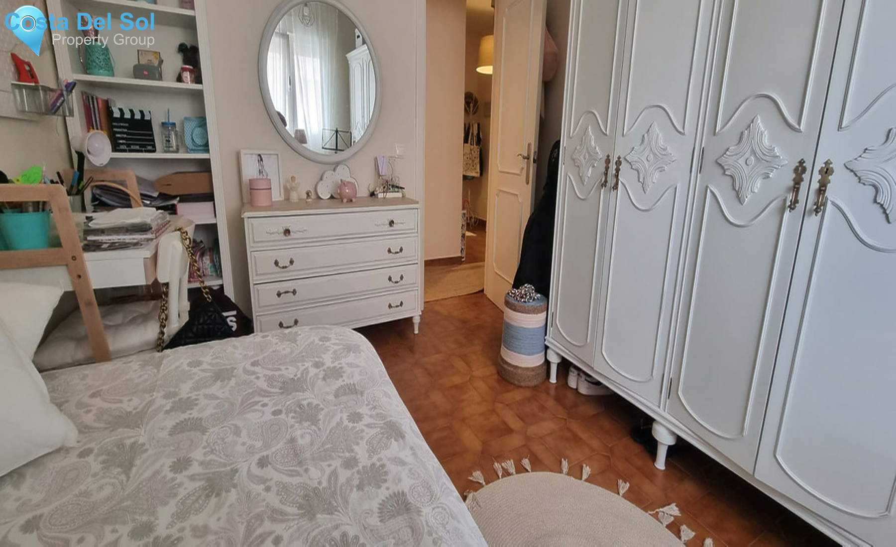 Middle Floor Apartment in Fuengirola-1288025