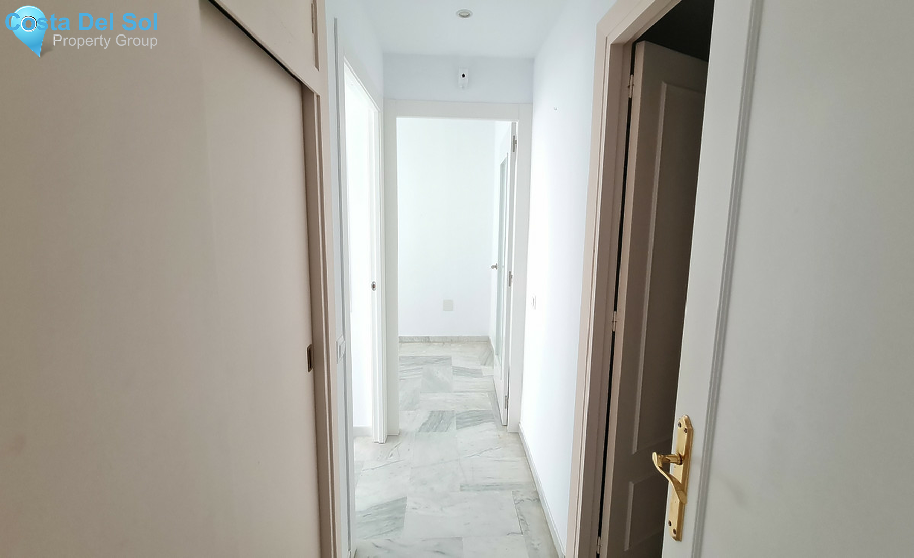 Middle Floor Apartment in Fuengirola-1293874